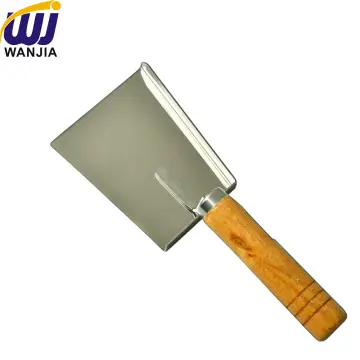 WJ807 Beekeeping Scraper Tool with Wooden Handle